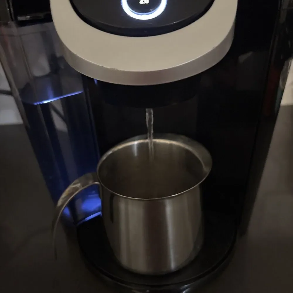 Keurig 2.0 Single Serve Coffee Maker Model K2.0-300 Black & Silver TESTED